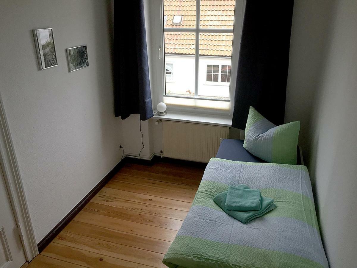 Ferienwohnung Marta Altefähr Esterno foto